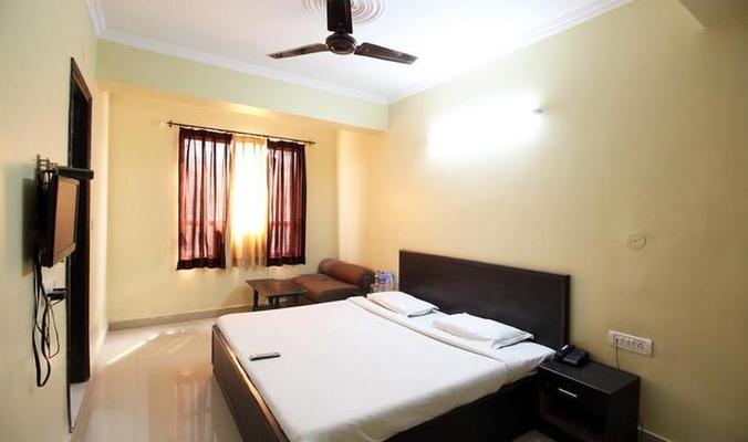 Hotel M G Residency